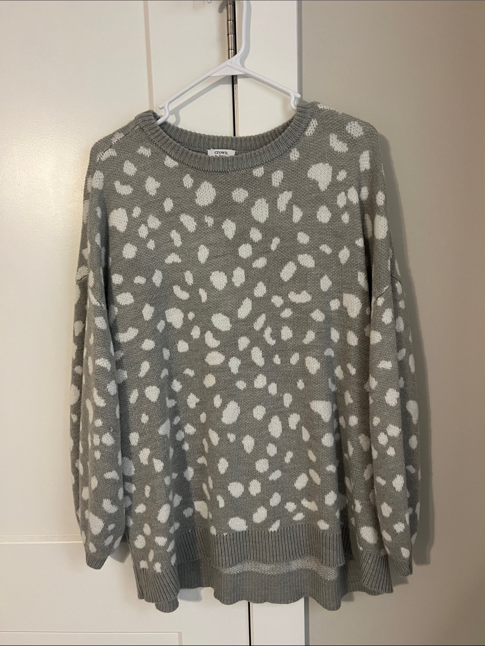crown & ivy Gray Sweater with cheetah print